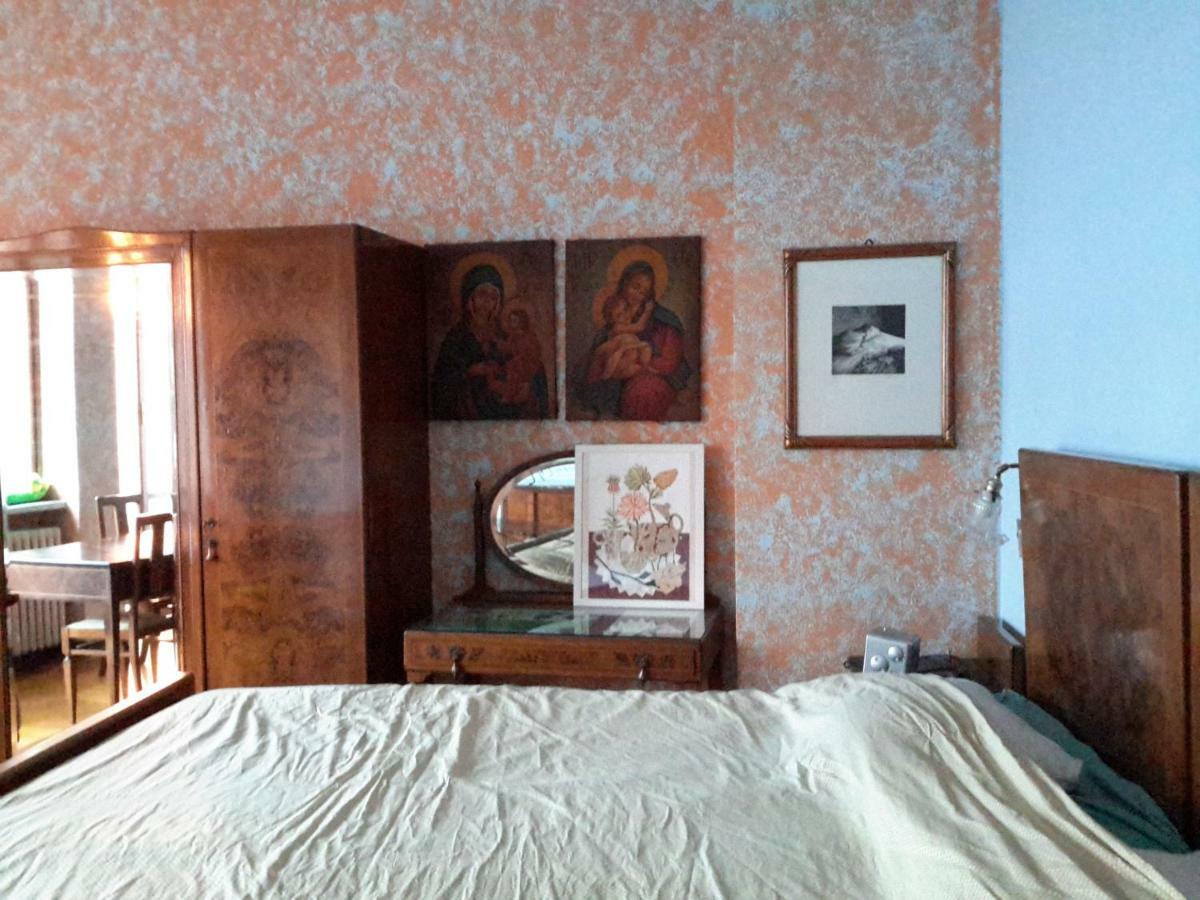 Big Room In Milano Center Ngoại thất bức ảnh